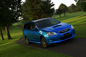 Авто из Японии - Subaru Exiga в деталях
