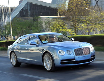 Bentley Continental Flying Spur 2013 фото