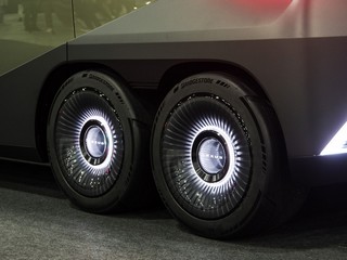 lexus ls concept 6 wheels lexus ls concept 6 wheels