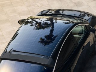 Nissan Aria с солнечными панелями