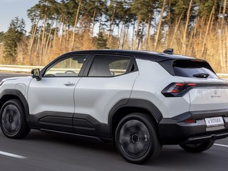 электромобиль Suzuki e-Vitara электромобиль Suzuki e-Vitara