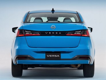 Обновлённый компактный седан Nissan Versa