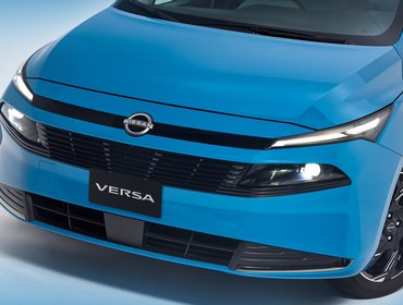 Обновлённый компактный седан Nissan Versa