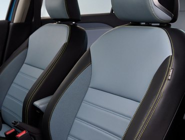 Обновлённый компактный седан Nissan Versa