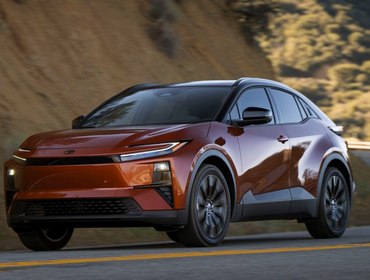 электрический Toyota C-HR электрический Toyota C-HR