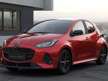 Европейская модель Mazda2 Hybrid 2026 года - OEM-версия Toyota Yaris