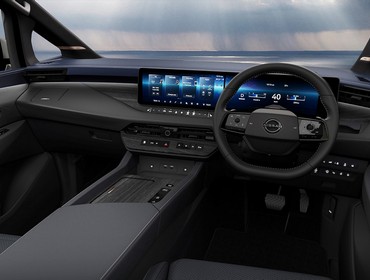 Nissan Elgrand AUTECH