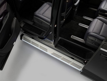 Nissan Elgrand AUTECH