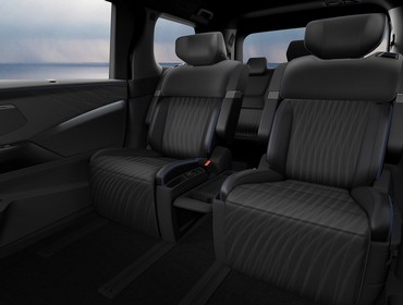 Nissan Elgrand AUTECH