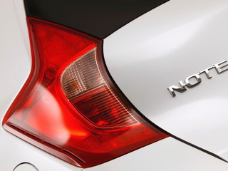 Nissan Note второе поколение