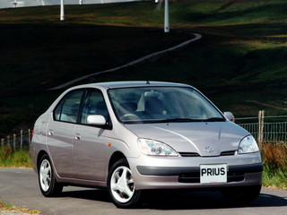 Первое поколение Toyota Prius